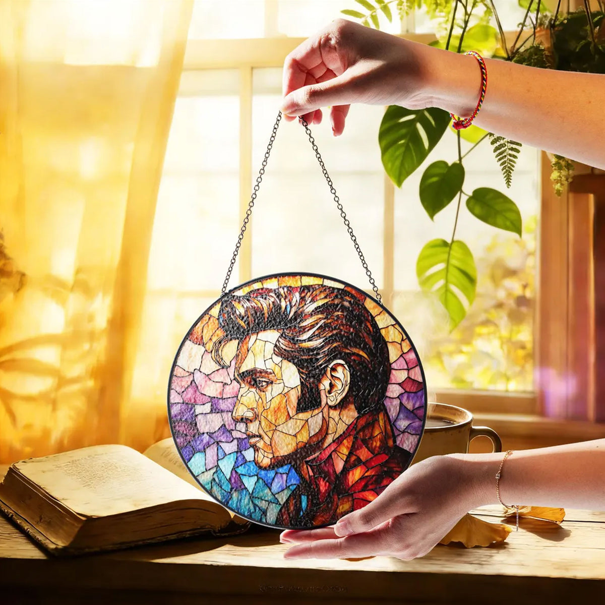 ELVIS 11092026-02 Suncatcher